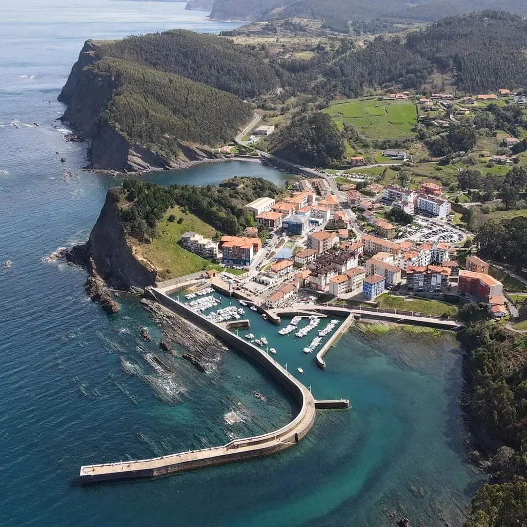 Hoteles Arresi en Lemoiz, Uribe, Bizkaia