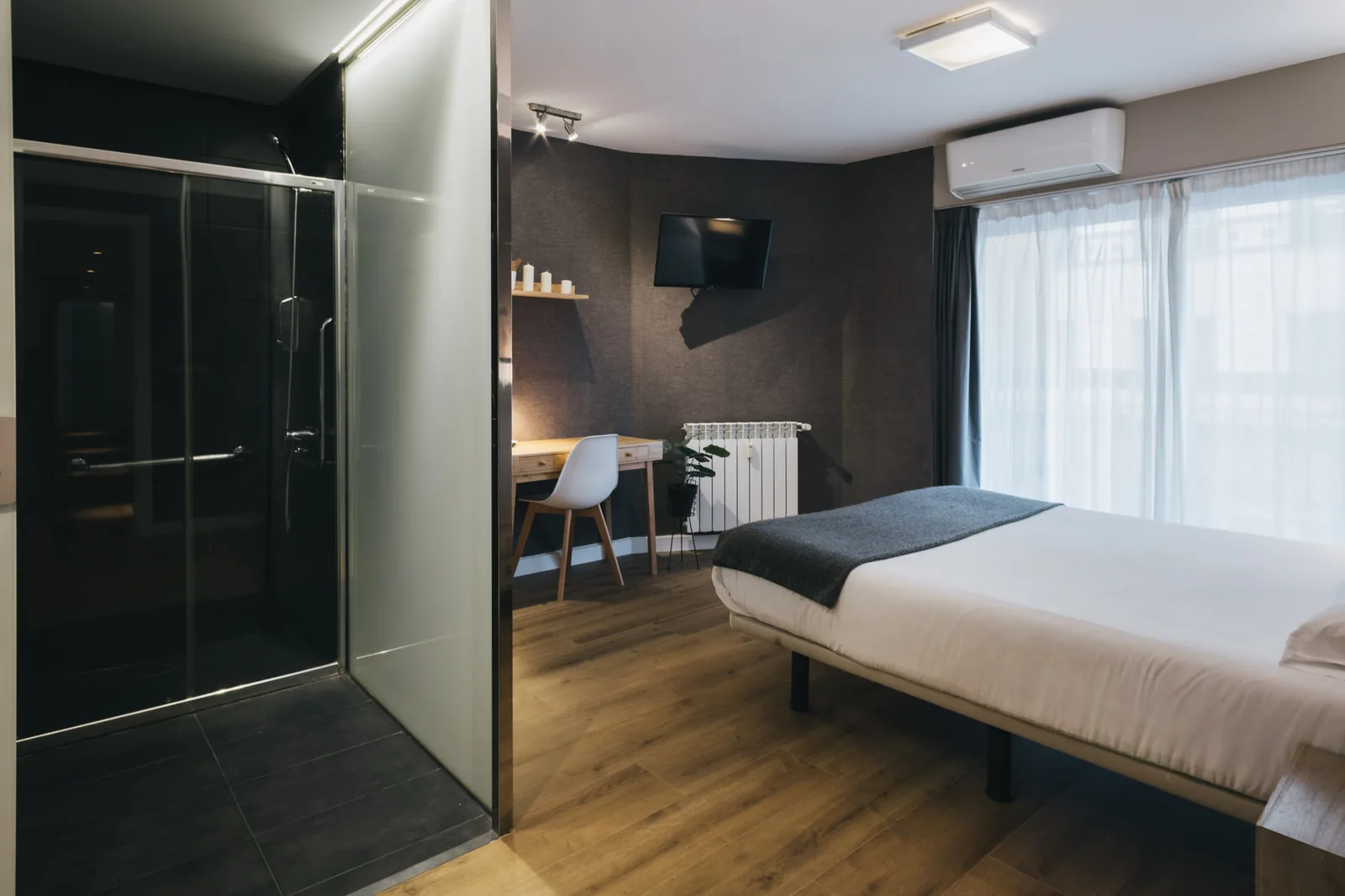 ONDARRA en Donostia / San Sebastián — habitacion (1 de 10)