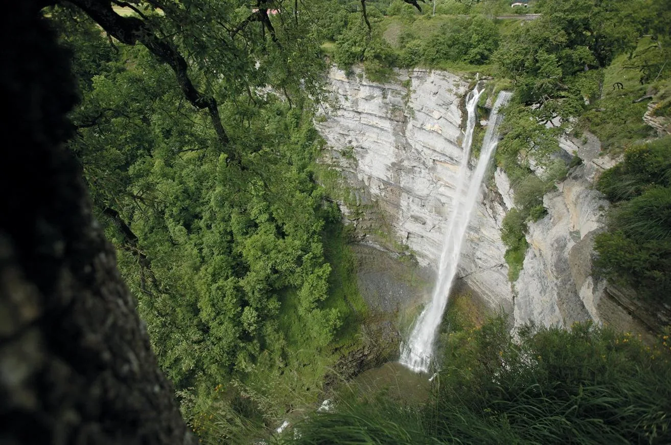 Cascada de Gujuli