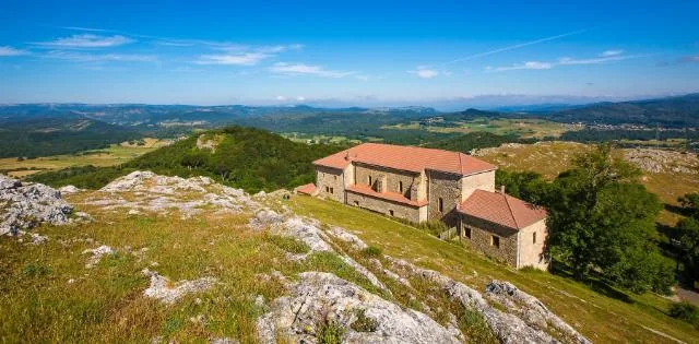 Conecta con Gorbeia, un destino ecoturista