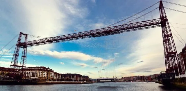 Puente Bizkaia: El coloso de hierro que desafió al tiempo