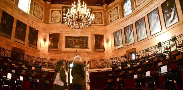 El árbol que fue un parlamento. Casa de Juntas de Gernika