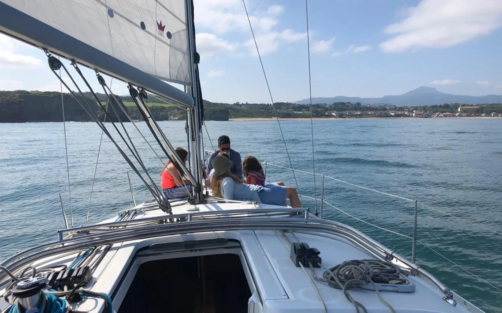 Salida en velero en familia